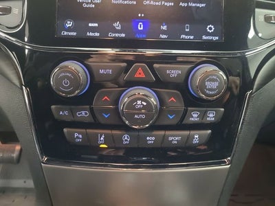 2020 Jeep Grand Cherokee North