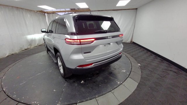 2024 Jeep Grand Cherokee Laredo X