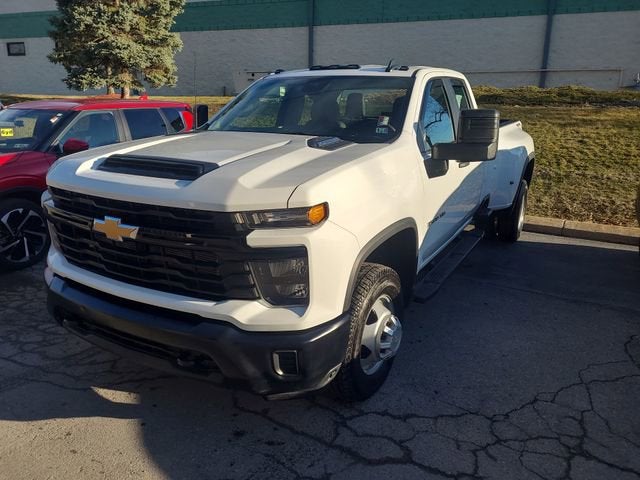 2025 Chevrolet Silverado 3500 HD WT DRW