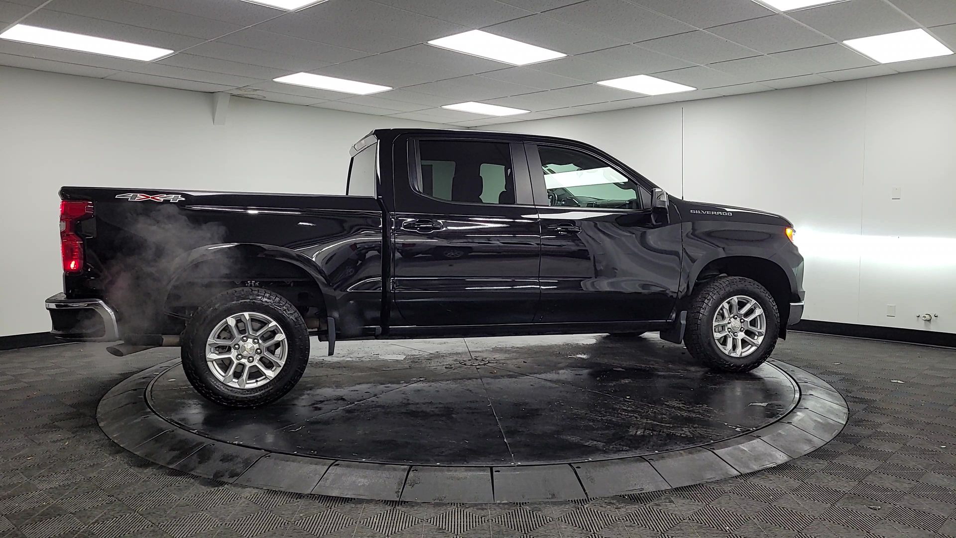 2022 Chevrolet Silverado 1500 LT (2FL)