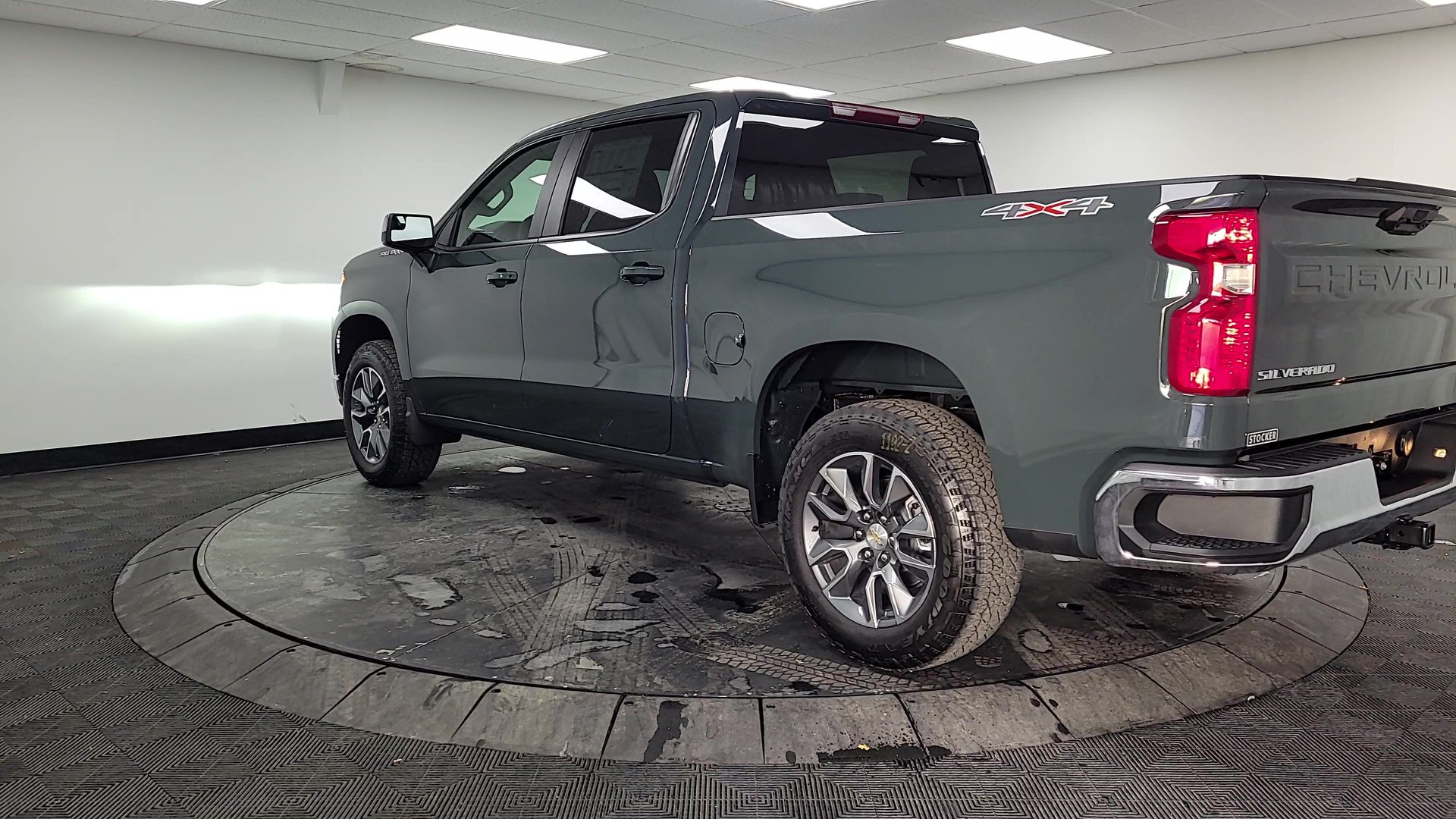 2026 Chevrolet Silverado 1500 LT (2FL)