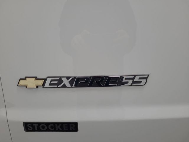 2026 Chevrolet Express Cargo WT