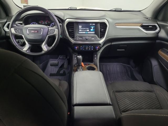 2017 GMC Acadia SLE