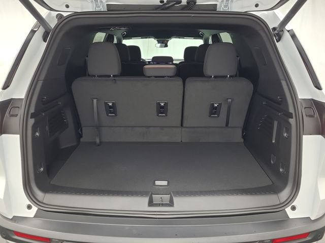 2026 Chevrolet Traverse LT - Photo 26