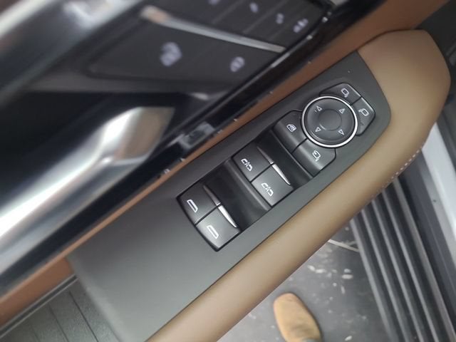 2026 Chevrolet Suburban High Country - Photo 24