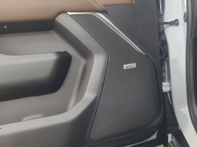 2026 Chevrolet Suburban High Country - Photo 25