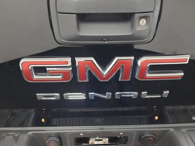 2022 GMC Canyon Denali