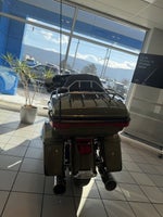 2018 HARLEY-DAVID FLHTK Base