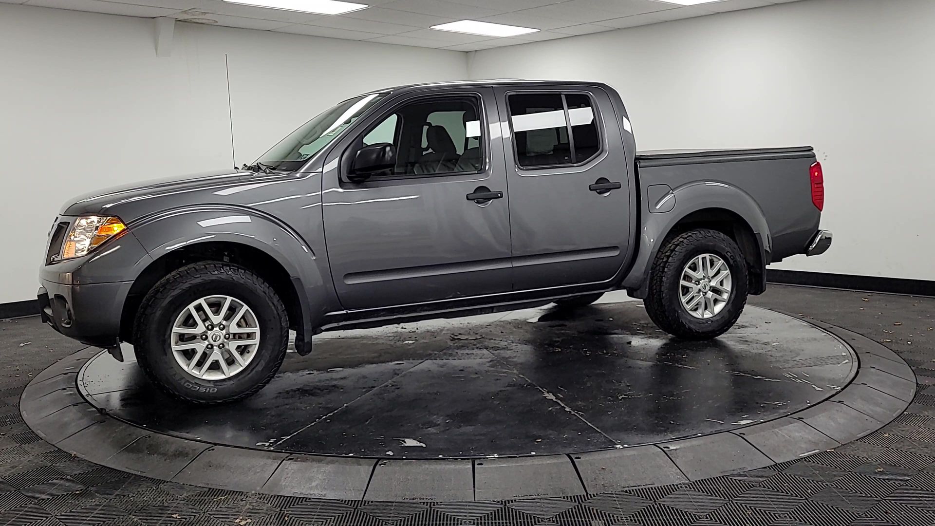 2021 Nissan Frontier SV