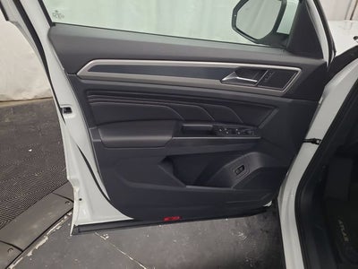 2020 Volkswagen Atlas Cross Sport 3.6L V6 SEL R-Line