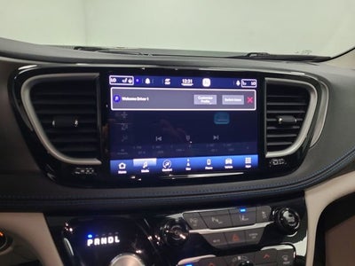 2021 Chrysler Pacifica Hybrid Touring L