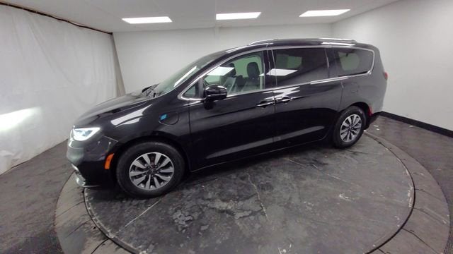 2021 Chrysler Pacifica Hybrid Touring L