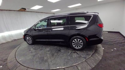2021 Chrysler Pacifica Hybrid Touring L