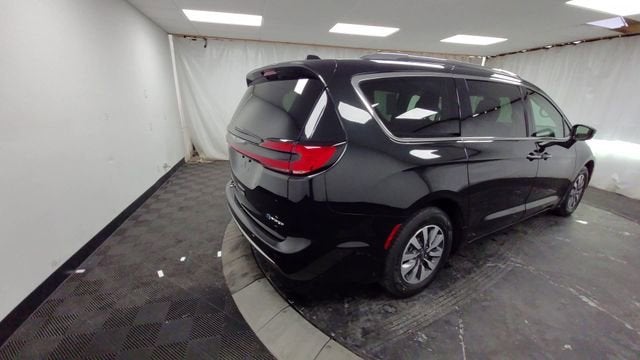2021 Chrysler Pacifica Hybrid Touring L