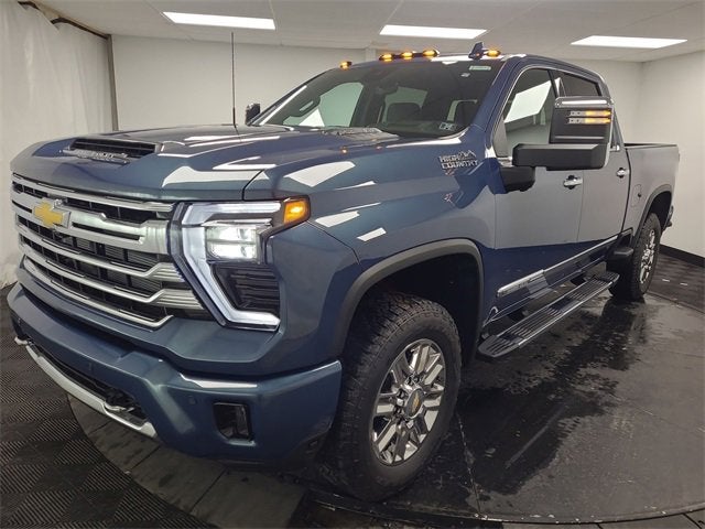 2026 Chevrolet Silverado 3500HD High Country's photo