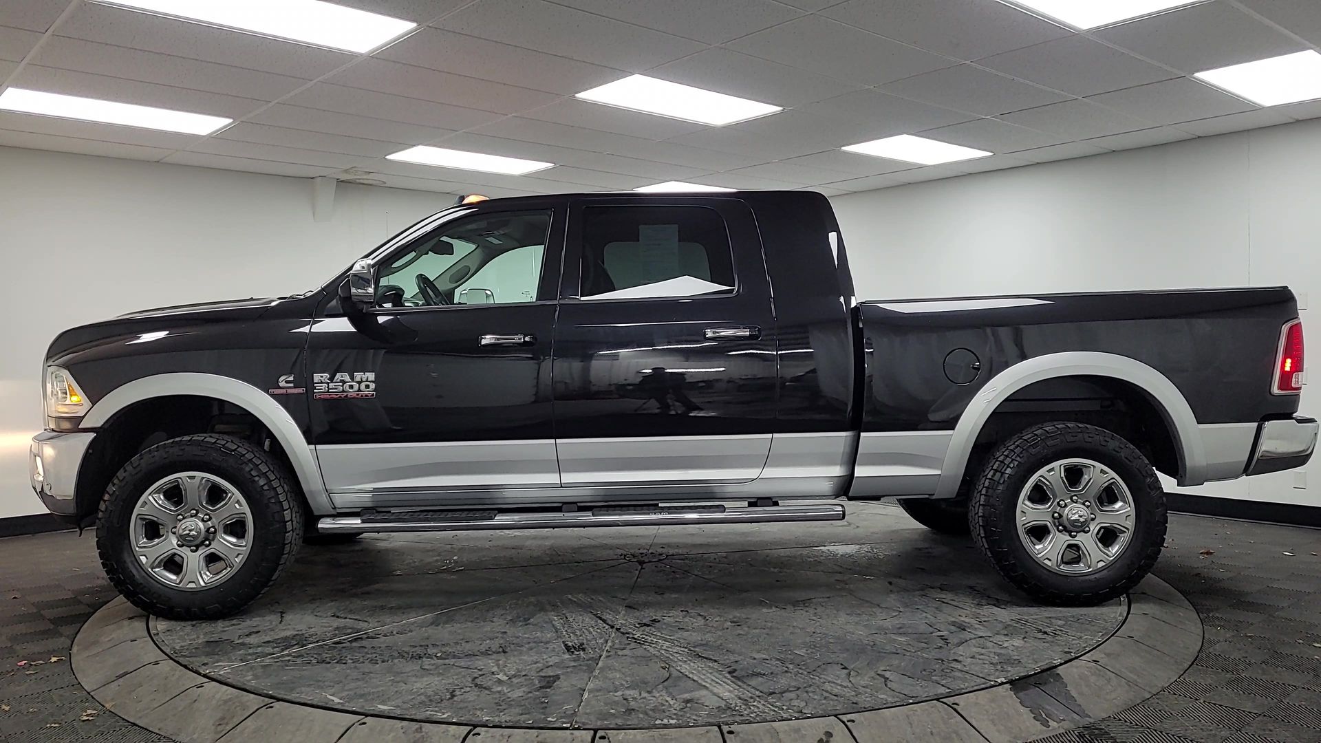 2016 RAM 3500 Laramie