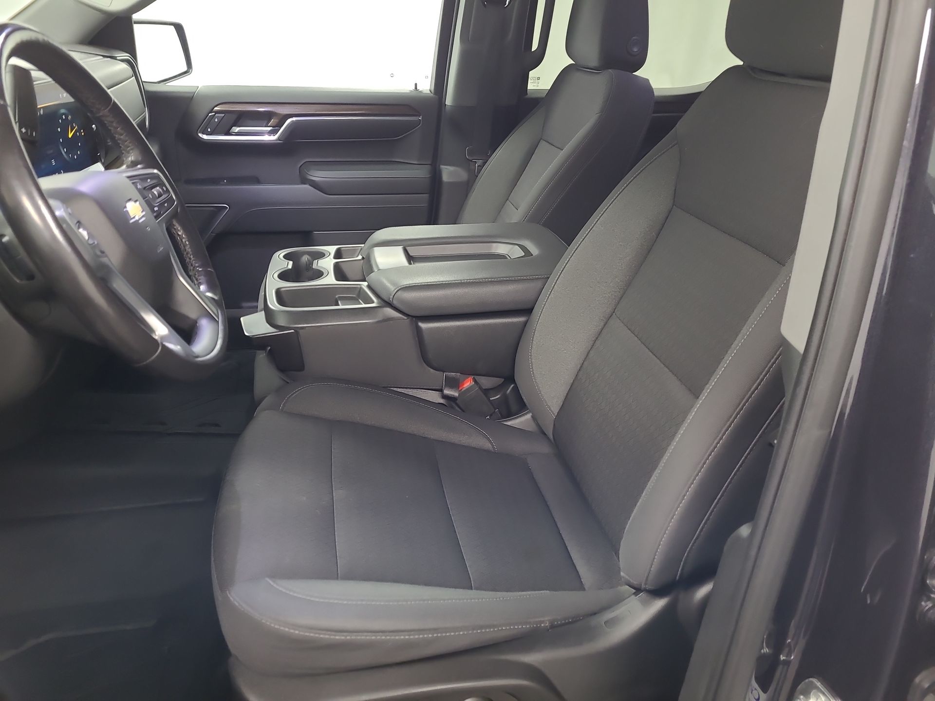 2022 Chevrolet Silverado 1500 LT (2FL)