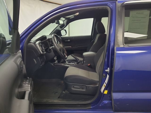 2022 Toyota Tacoma 4WD SR