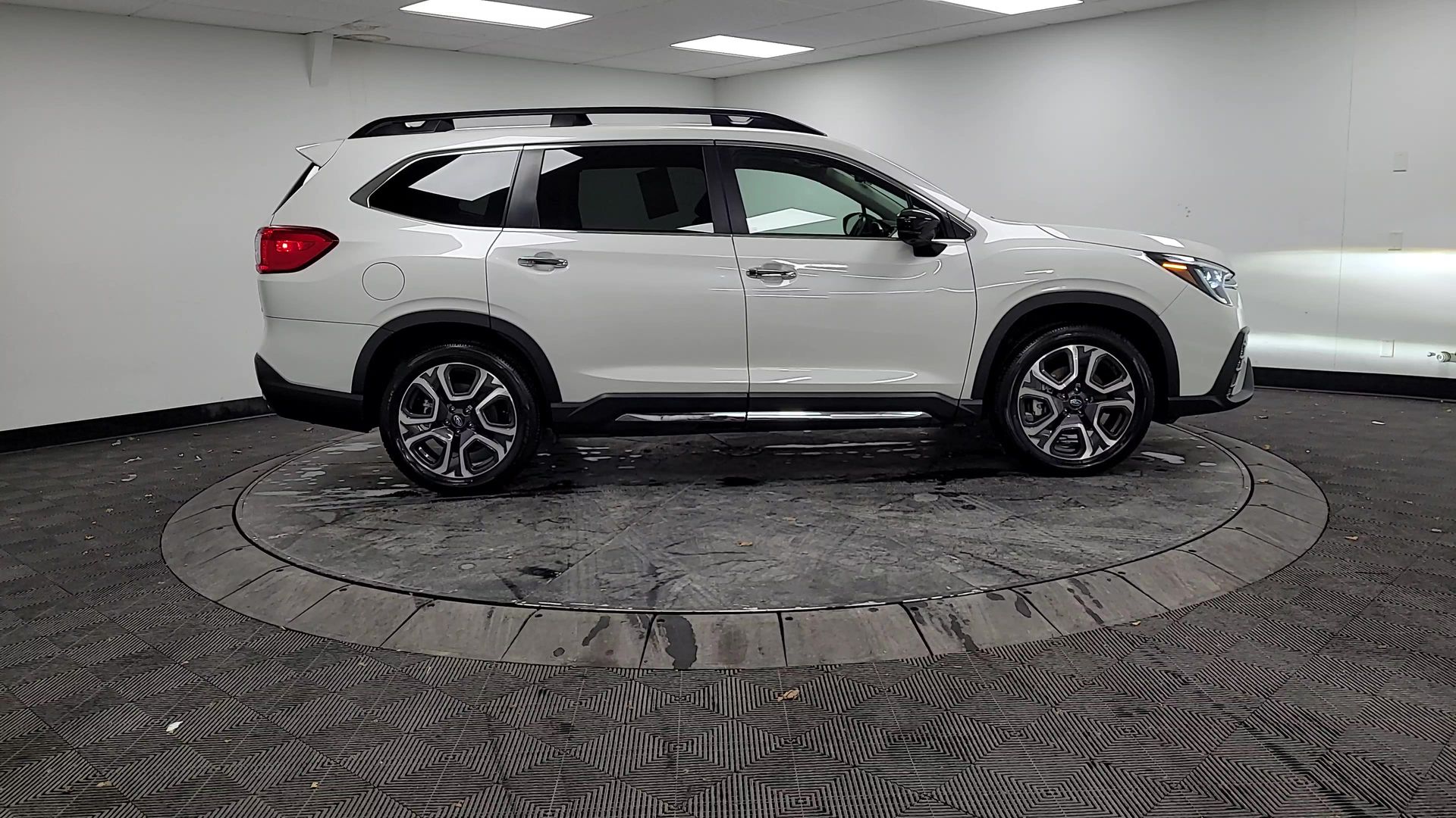 2024 Subaru Ascent Touring