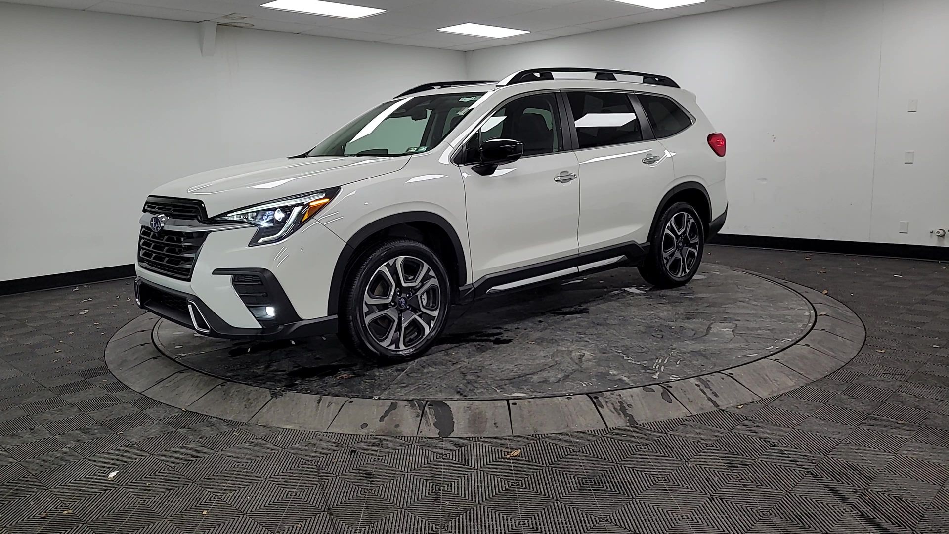2024 Subaru Ascent Touring