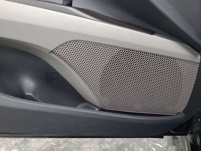 2021 Toyota Camry Hybrid SE