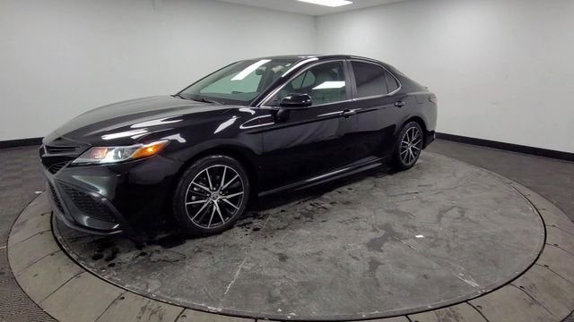 2021 Toyota Camry Hybrid SE