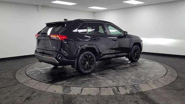 2023 Toyota RAV4 Hybrid SE
