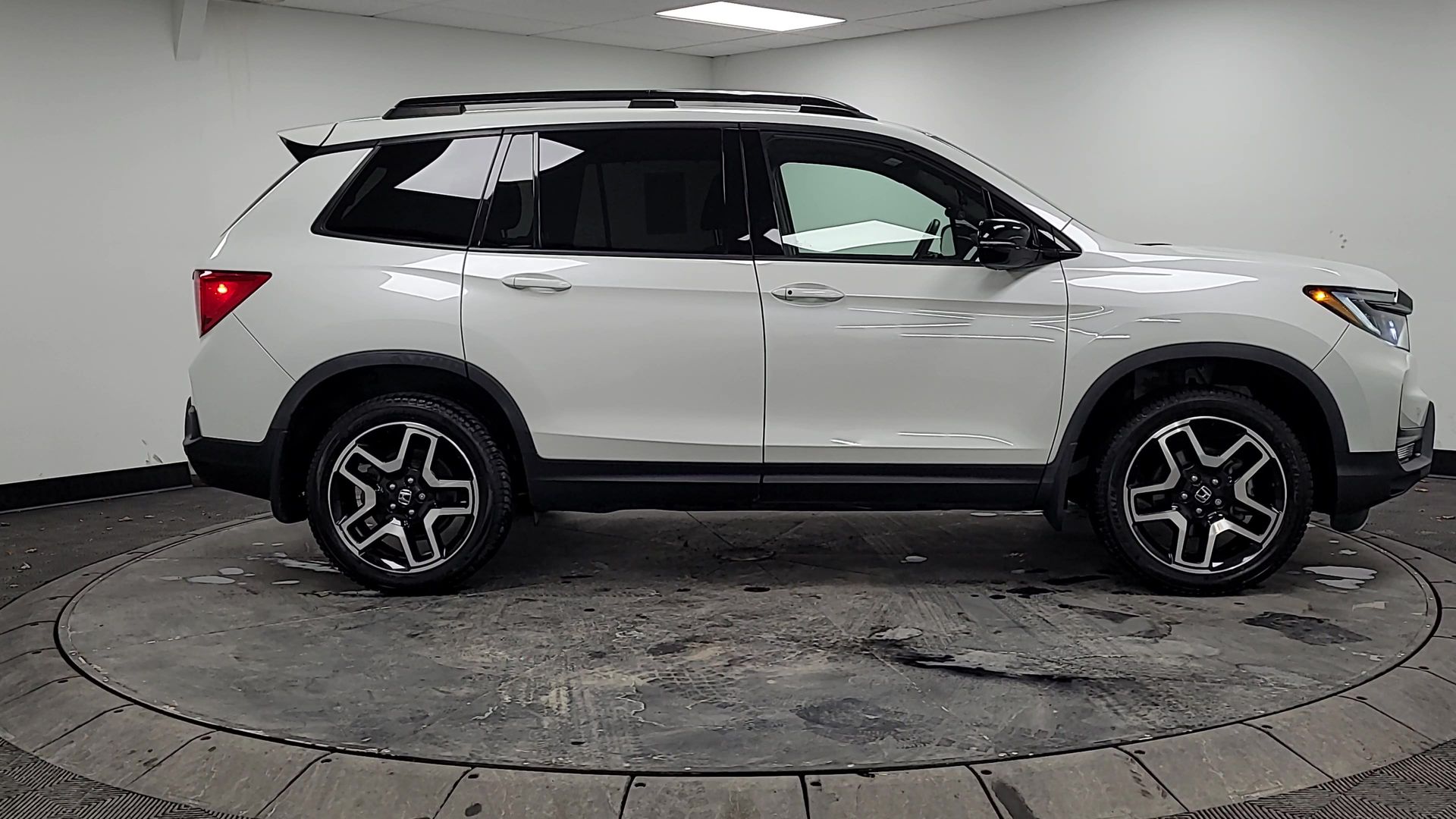 2022 Honda Passport Elite