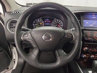 2018 Nissan Pathfinder SV