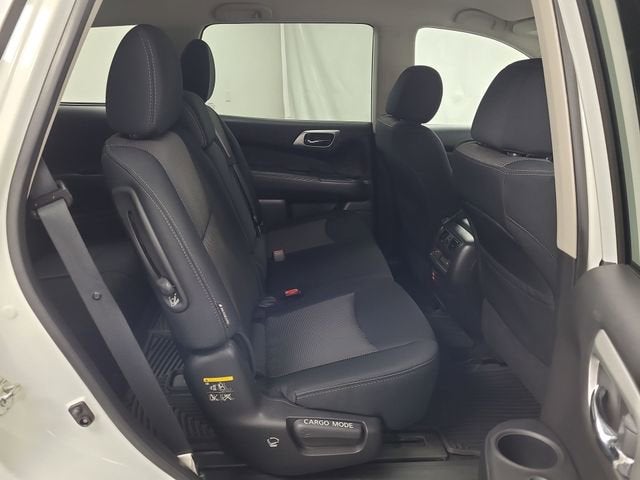2018 Nissan Pathfinder SV