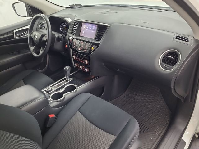 2018 Nissan Pathfinder SV