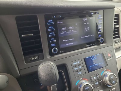 2018 Toyota Sienna LE Auto Access Seat