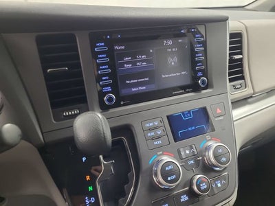 2018 Toyota Sienna LE Auto Access Seat