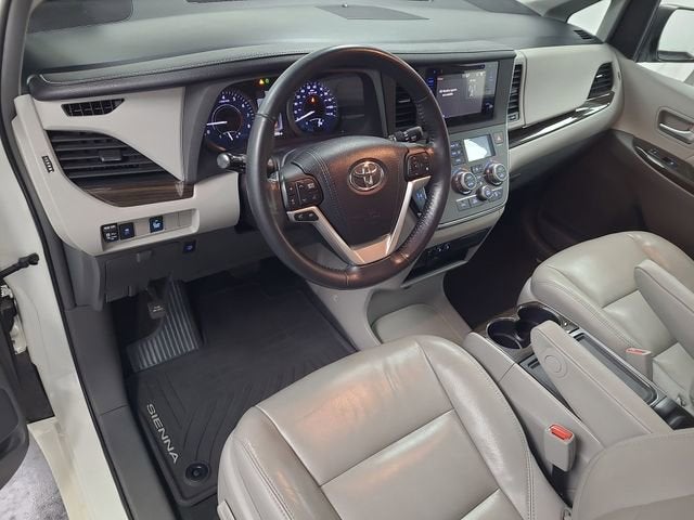 2015 Toyota Sienna XLE