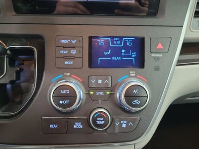 2015 Toyota Sienna XLE