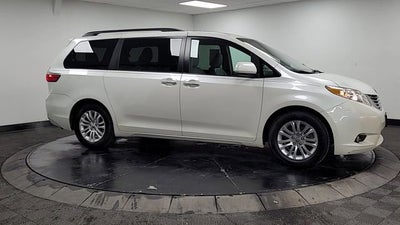 2015 Toyota Sienna XLE