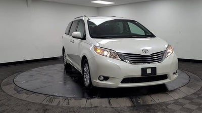 2015 Toyota Sienna XLE