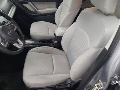 2018 Subaru Forester Base