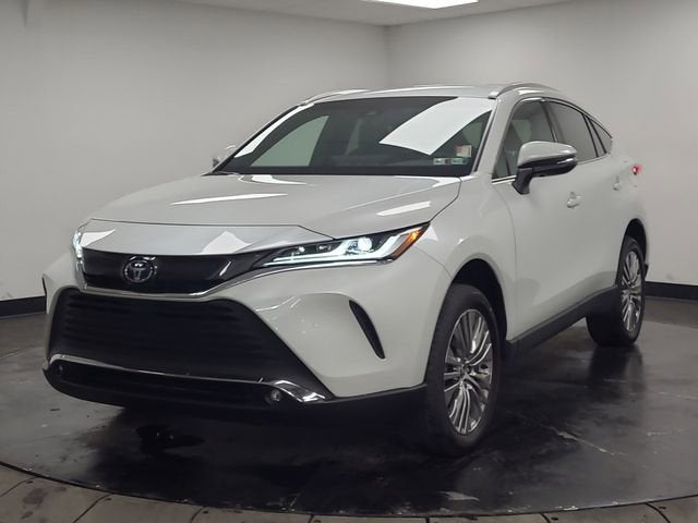 2023 Toyota Venza LE