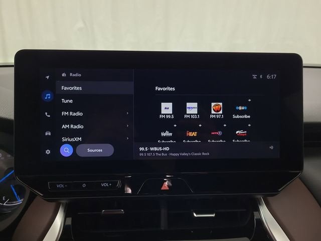 2023 Toyota Venza LE