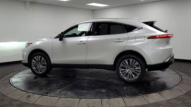 2023 Toyota Venza LE