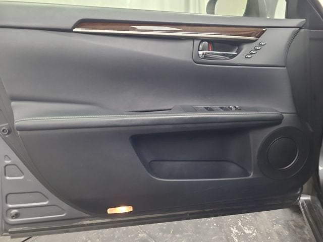 2013 Lexus ES 350 4dr Sdn
