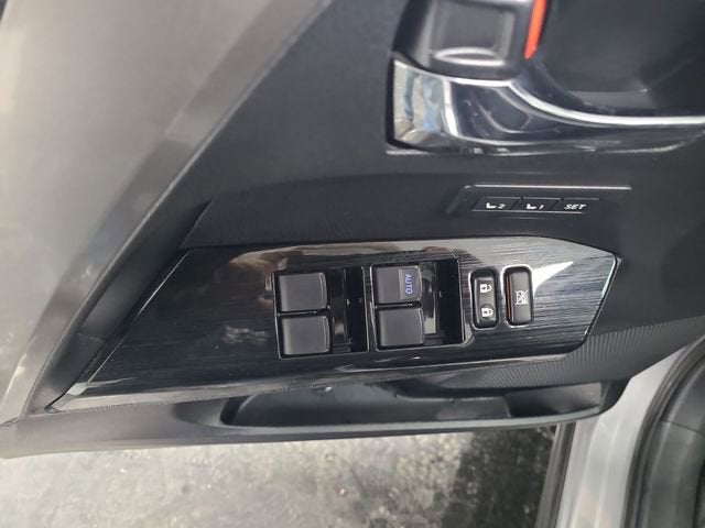 2017 Toyota RAV4 Hybrid Limited