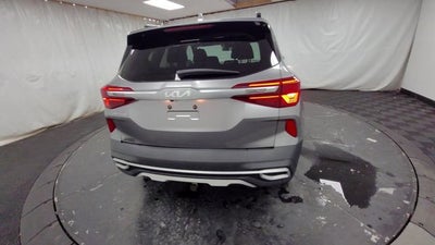 2022 Kia Seltos EX