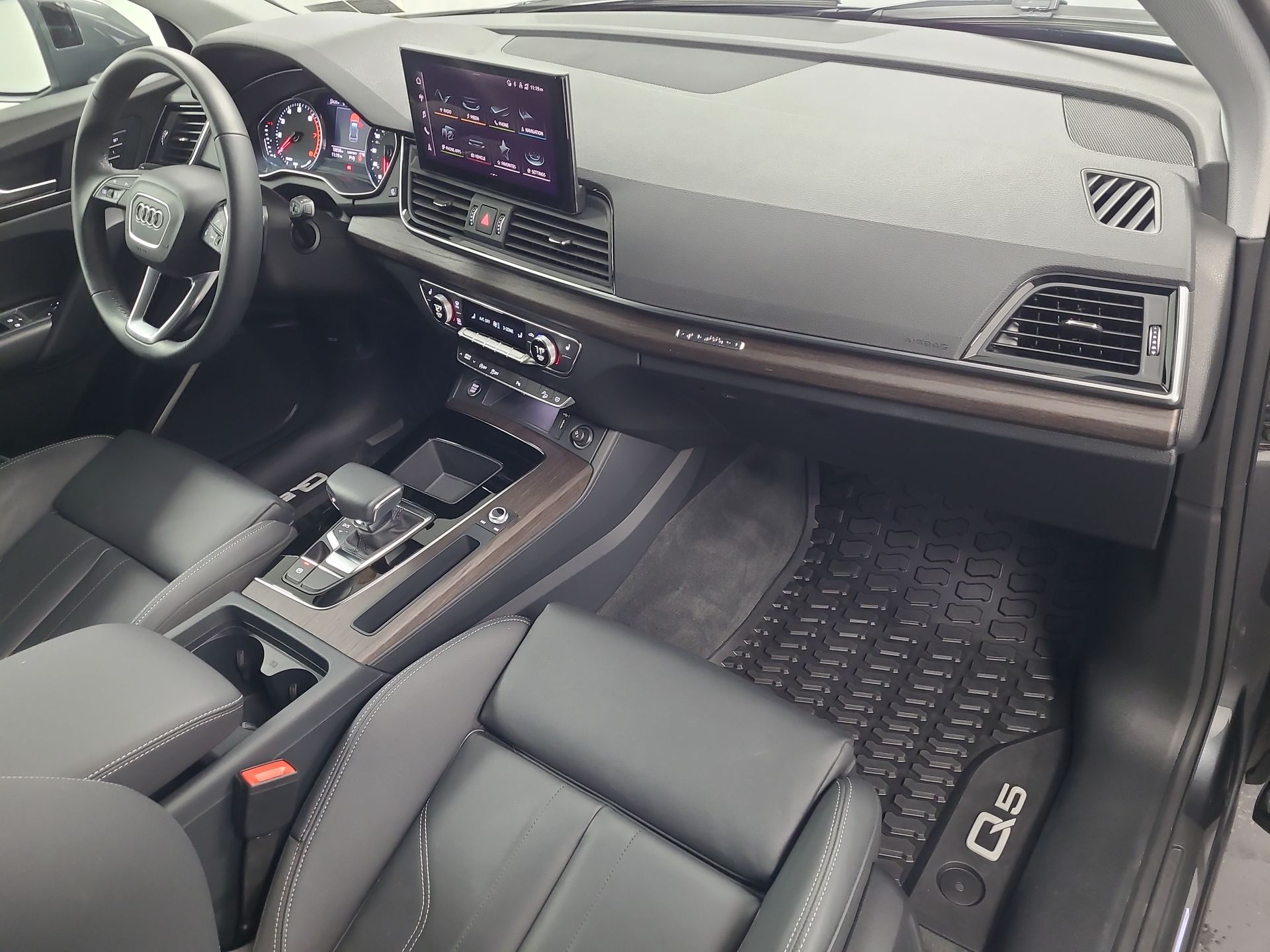 2024 Audi Q5 S line Premium