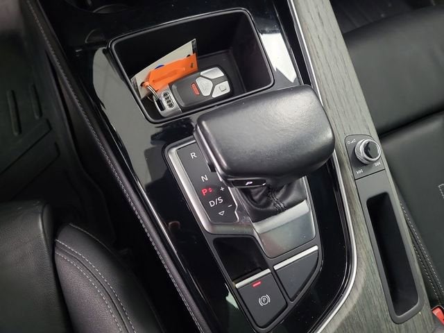 2022 Audi A4 Sedan S line Premium Plus