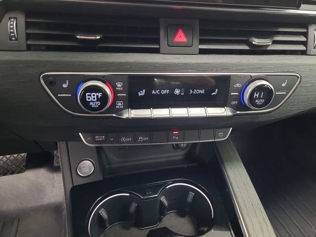2022 Audi A4 Sedan S line Premium Plus