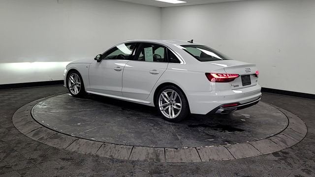 2022 Audi A4 Sedan S line Premium Plus