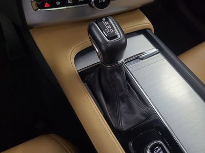 2018 Volvo XC90 Momentum
