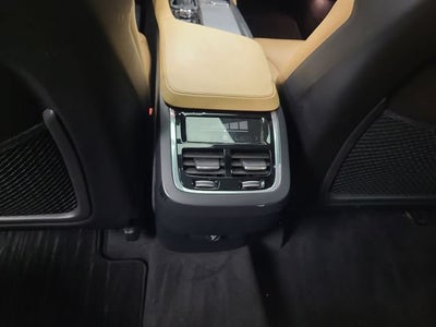2018 Volvo XC90 Momentum